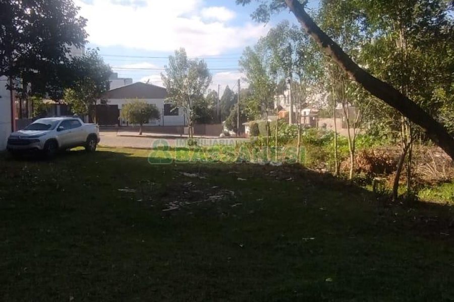 Terreno com 898m², no bairro Bela Vista em Caxias do Sul para Comprar