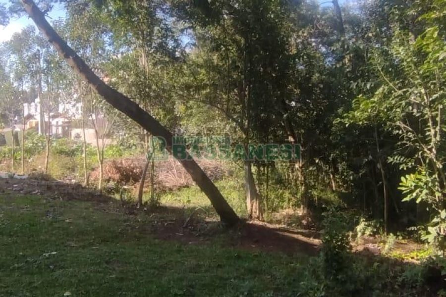 Terreno com 898m², no bairro Bela Vista em Caxias do Sul para Comprar