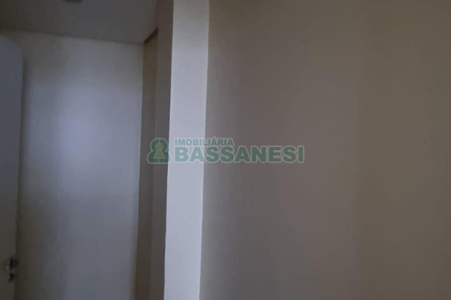 Sala com 40m², no bairro Centro em Caxias do Sul para Comprar