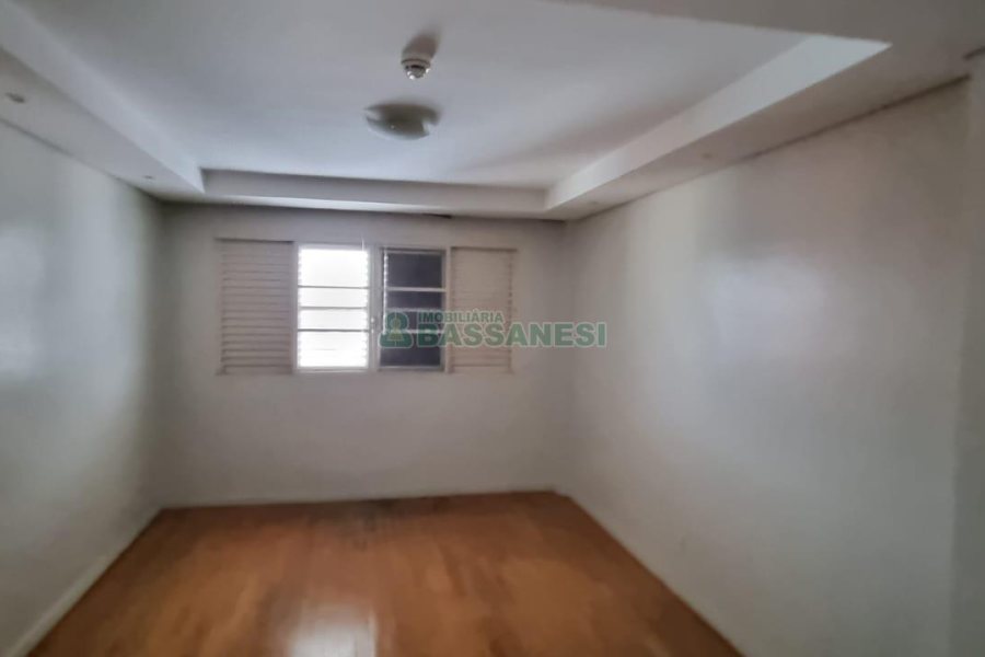 Sala com 40m², no bairro Centro em Caxias do Sul para Comprar