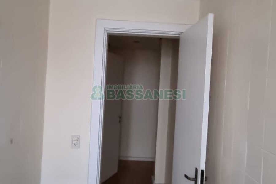 Sala com 40m², no bairro Centro em Caxias do Sul para Comprar