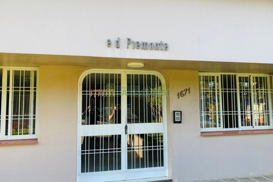 Apartamento com 90m², 2 dormitórios, 1 vaga, no bairro Rio Branco em Caxias do Sul para Comprar