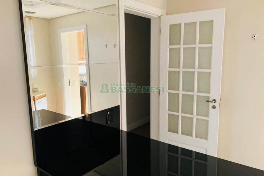 Apartamento com 90m², 2 dormitórios, 1 vaga, no bairro Rio Branco em Caxias do Sul para Comprar