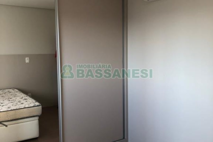 Apto Mobiliado com 80m², 2 dormitórios, 1 vaga, no bairro Villagio Iguatemi em Caxias do Sul para Alugar