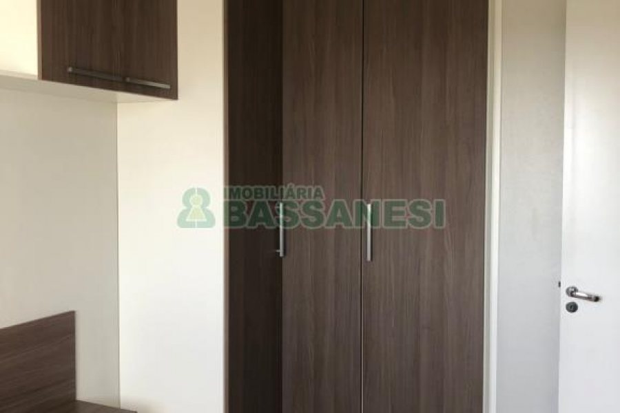 Apartamento com 59m², 2 dormitórios, 1 vaga, no bairro Interlagos em Caxias do Sul para Alugar ou Comprar
