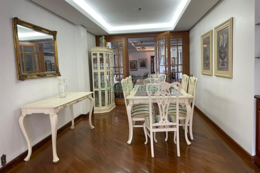 Apartamento com 272m², 3 dormitórios, 2 vagas, no bairro Centro em Caxias do Sul para Alugar ou Comprar