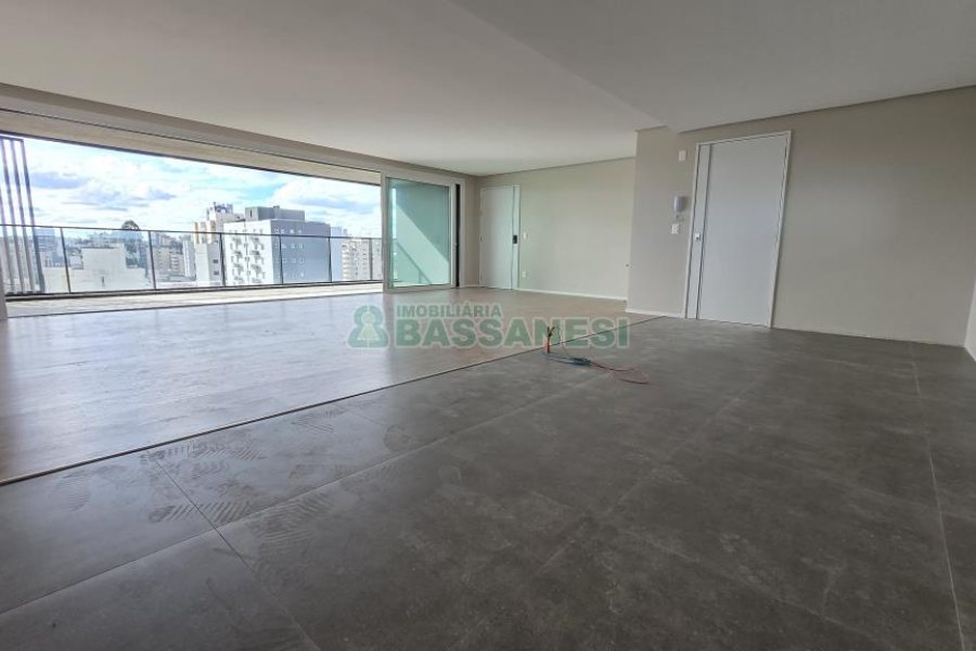 Apartamento com 191m², 3 dormitórios, 3 vagas, no bairro Panazzolo em Caxias do Sul para Comprar