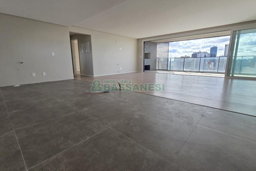 Apartamento com 191m², 3 dormitórios, 3 vagas, no bairro Panazzolo em Caxias do Sul para Comprar