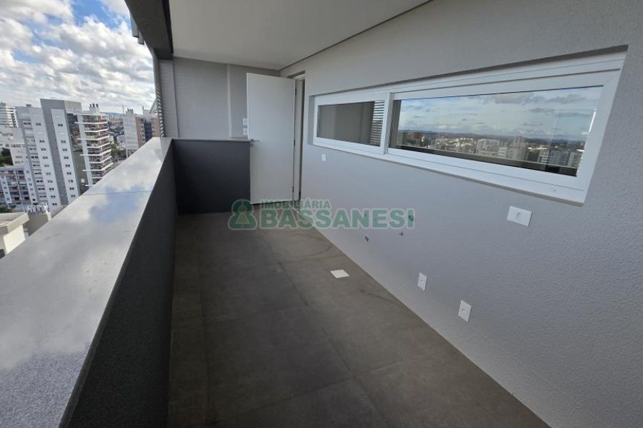 Apartamento com 191m², 3 dormitórios, 3 vagas, no bairro Panazzolo em Caxias do Sul para Comprar