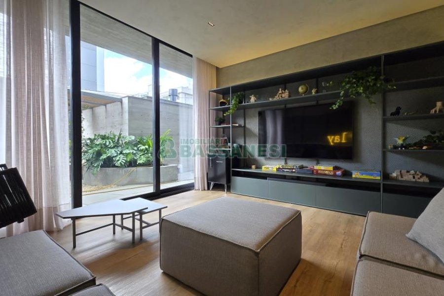 Apartamento com 191m², 3 dormitórios, 3 vagas, no bairro Panazzolo em Caxias do Sul para Comprar