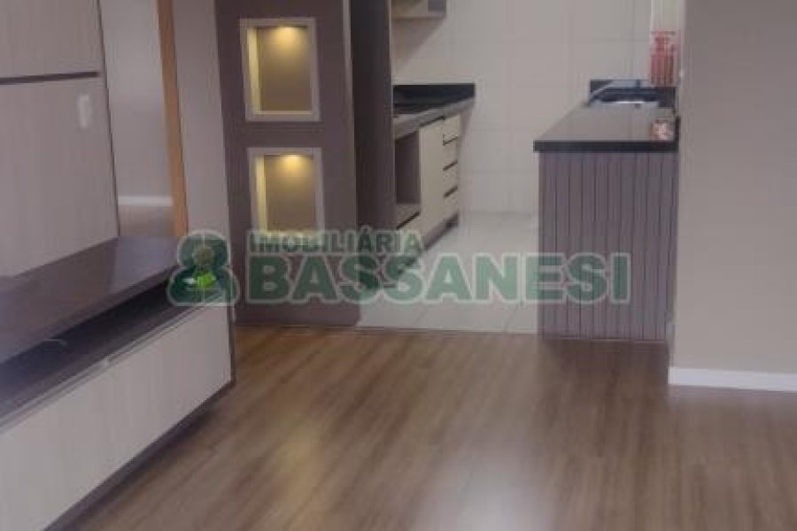 Apartamento com 47m², 2 dormitórios, 1 vaga, no bairro Desvio Rizzo em Caxias do Sul para Comprar