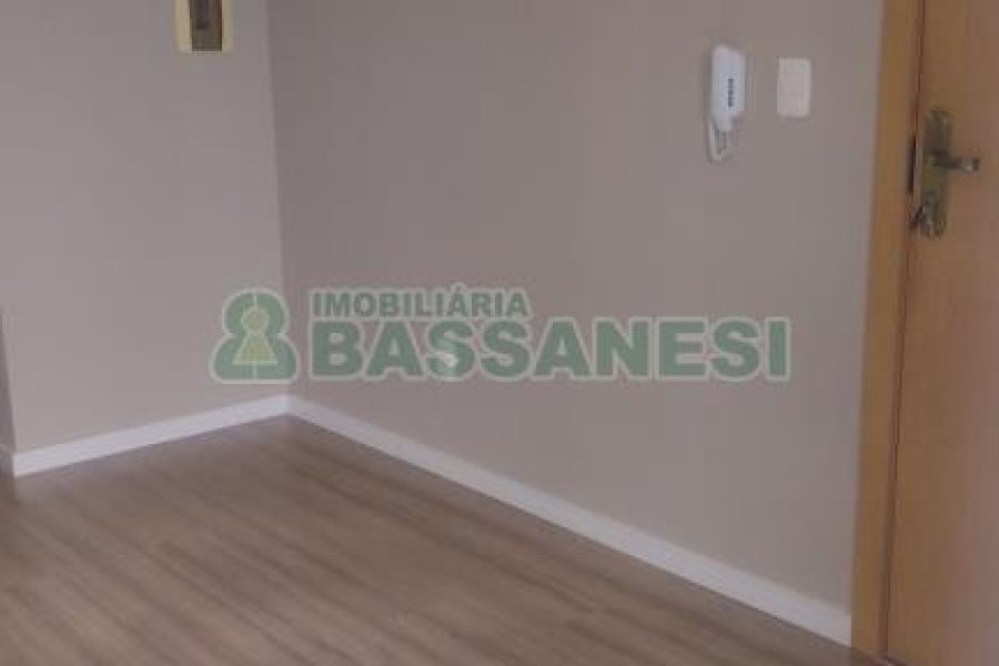 Apartamento com 47m², 2 dormitórios, 1 vaga, no bairro Desvio Rizzo em Caxias do Sul para Comprar