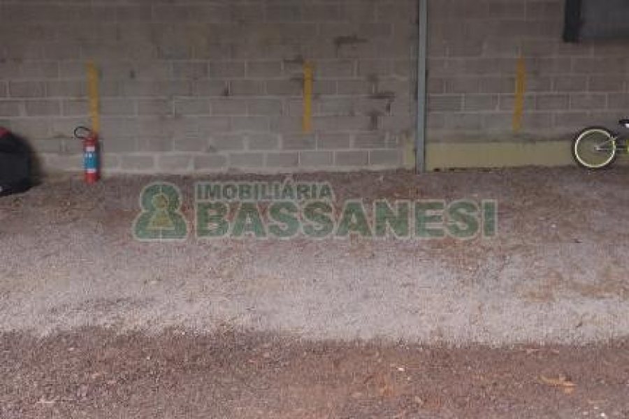 Apartamento com 47m², 2 dormitórios, 1 vaga, no bairro Desvio Rizzo em Caxias do Sul para Comprar