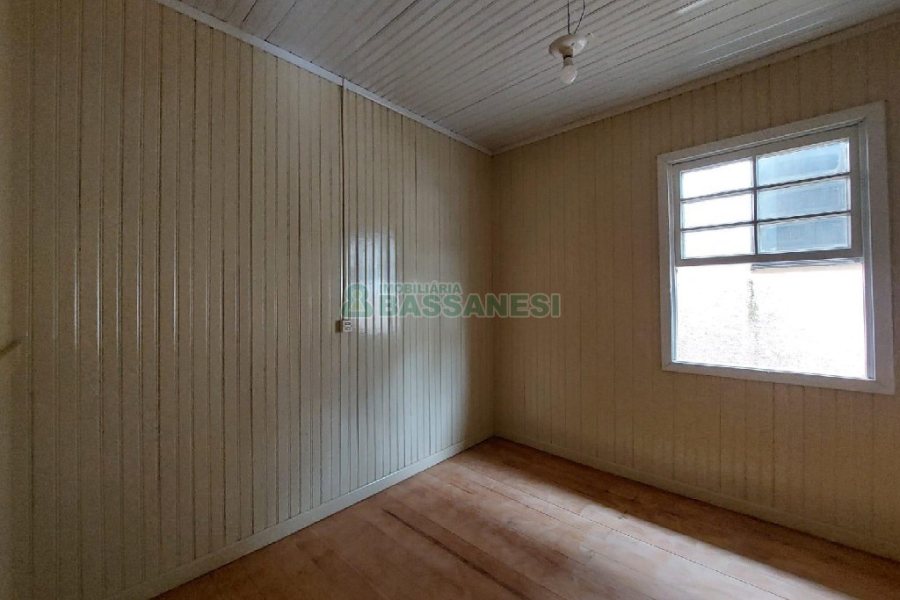 Casa Comercial com 100m², 3 dormitórios, no bairro Rio Branco em Caxias do Sul para Alugar