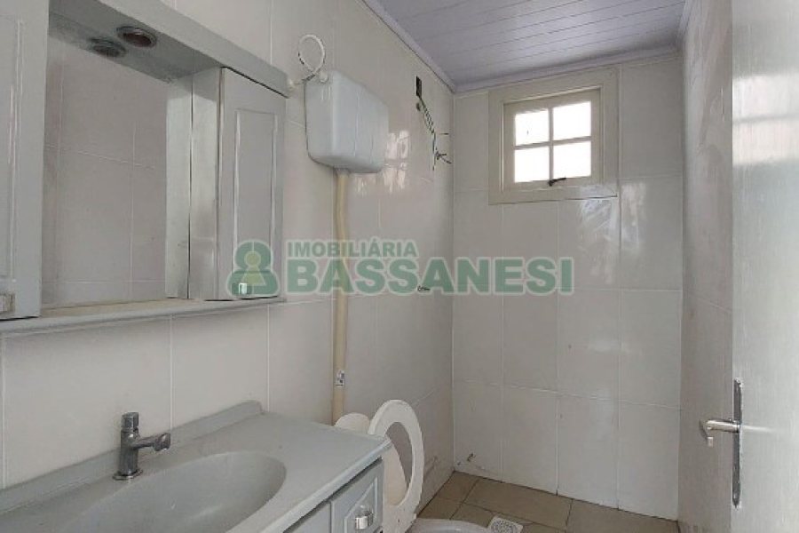 Casa Comercial com 100m², 3 dormitórios, no bairro Rio Branco em Caxias do Sul para Alugar