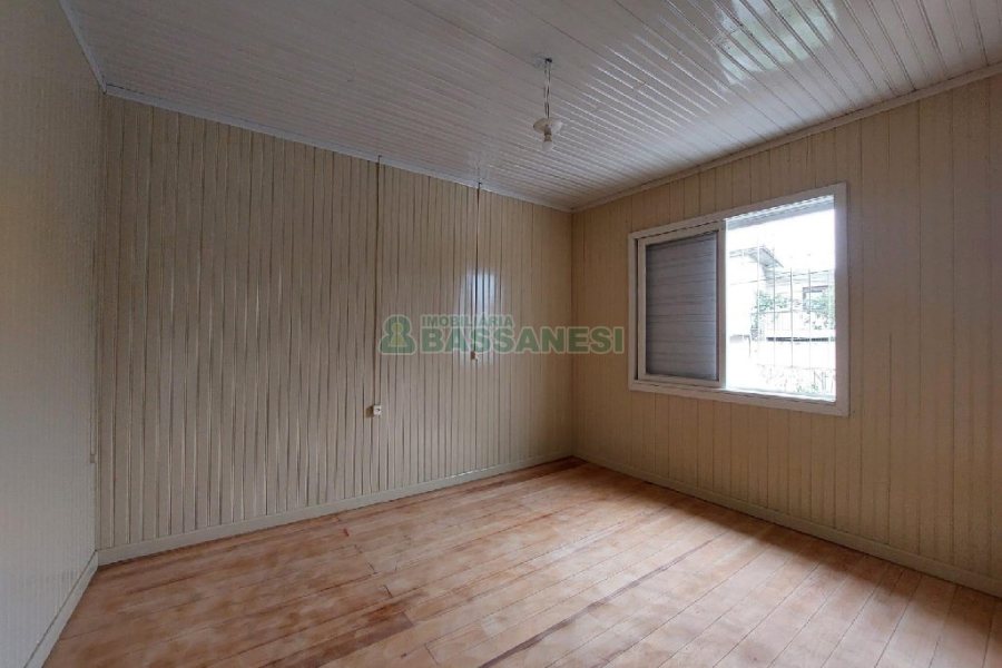 Casa Comercial com 100m², 3 dormitórios, no bairro Rio Branco em Caxias do Sul para Alugar