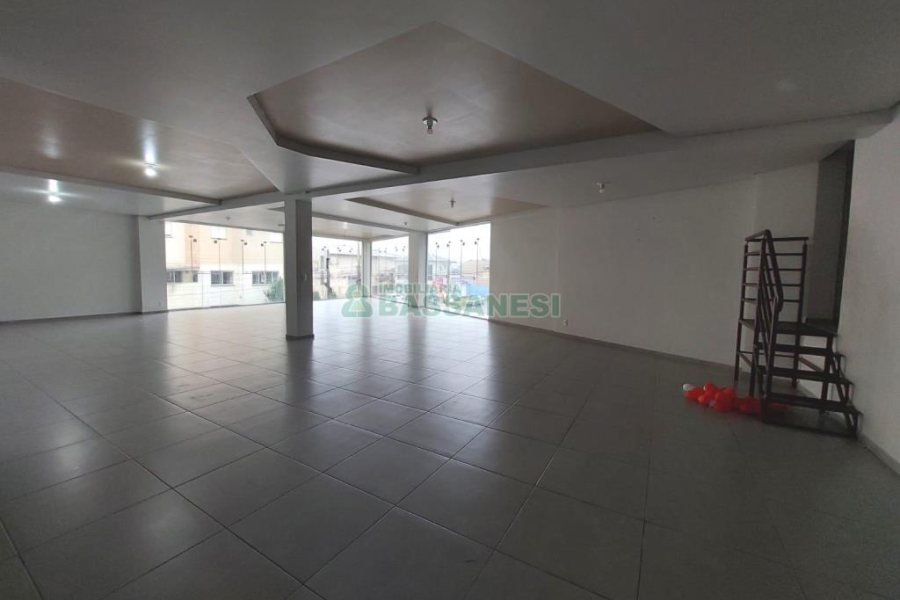 Sala com 160m², no bairro São Caetano em Caxias do Sul para Alugar