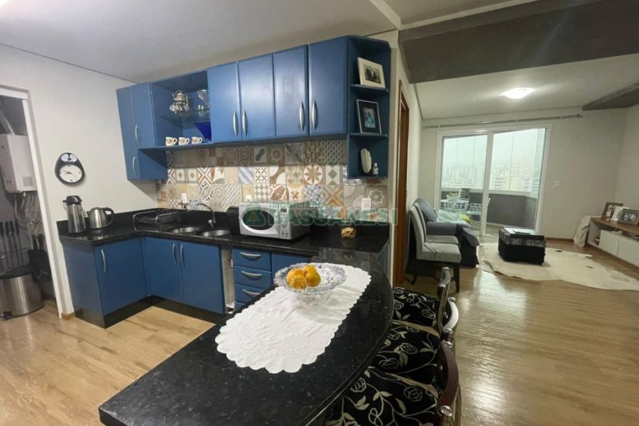Apartamento com 95m², 2 dormitórios, 1 vaga, no bairro Jardim América em Caxias do Sul para Comprar