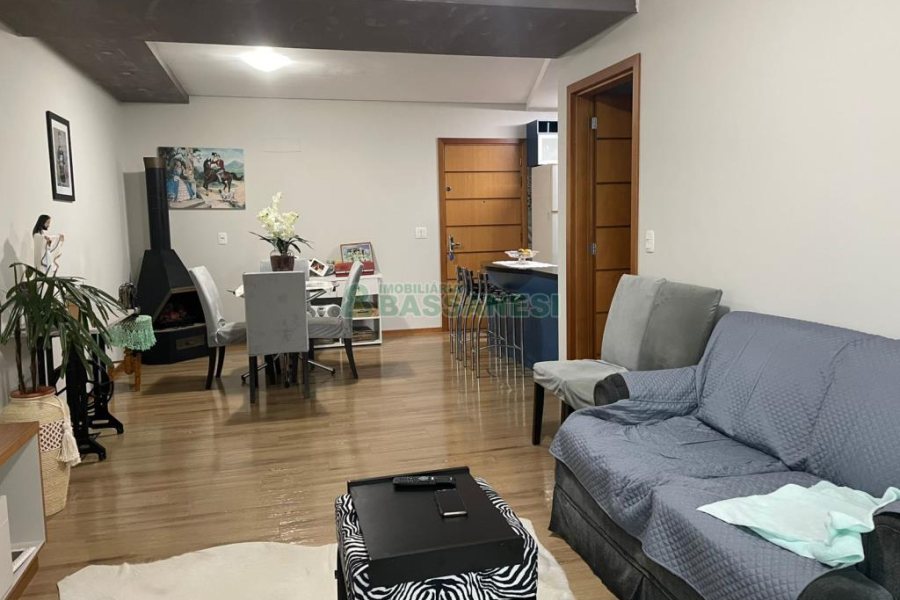 Apartamento com 95m², 2 dormitórios, 1 vaga, no bairro Jardim América em Caxias do Sul para Comprar