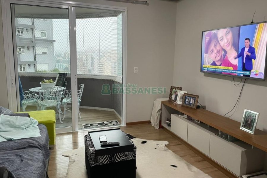Apartamento com 95m², 2 dormitórios, 1 vaga, no bairro Jardim América em Caxias do Sul para Comprar