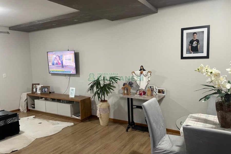 Apartamento com 95m², 2 dormitórios, 1 vaga, no bairro Jardim América em Caxias do Sul para Comprar