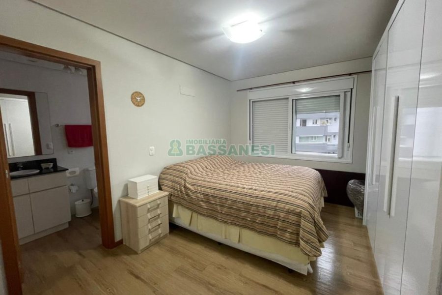 Apartamento com 95m², 2 dormitórios, 1 vaga, no bairro Jardim América em Caxias do Sul para Comprar
