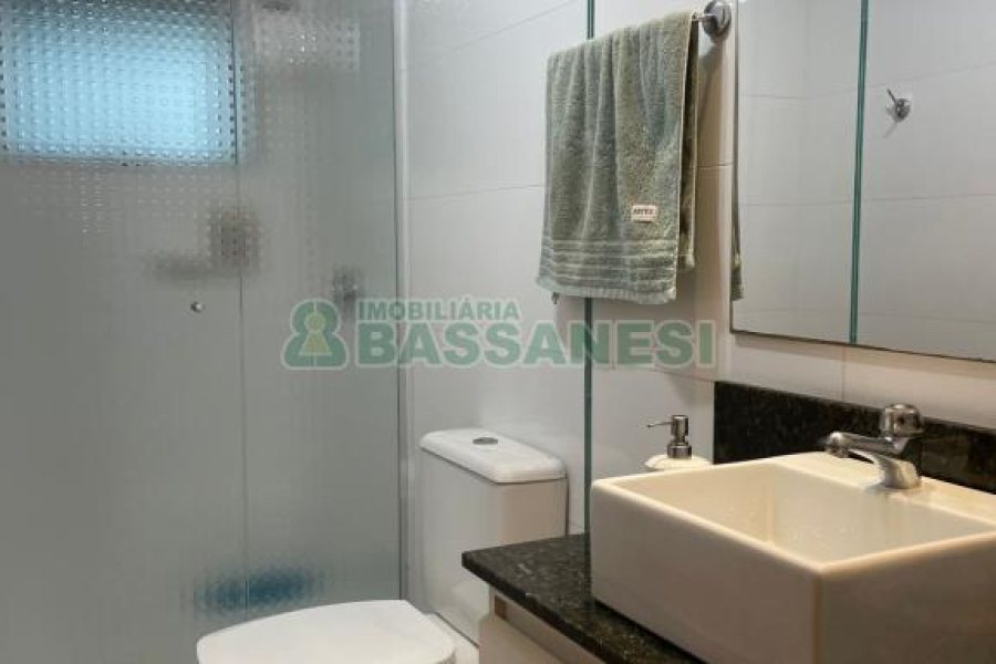 Apartamento com 95m², 2 dormitórios, 1 vaga, no bairro Jardim América em Caxias do Sul para Comprar