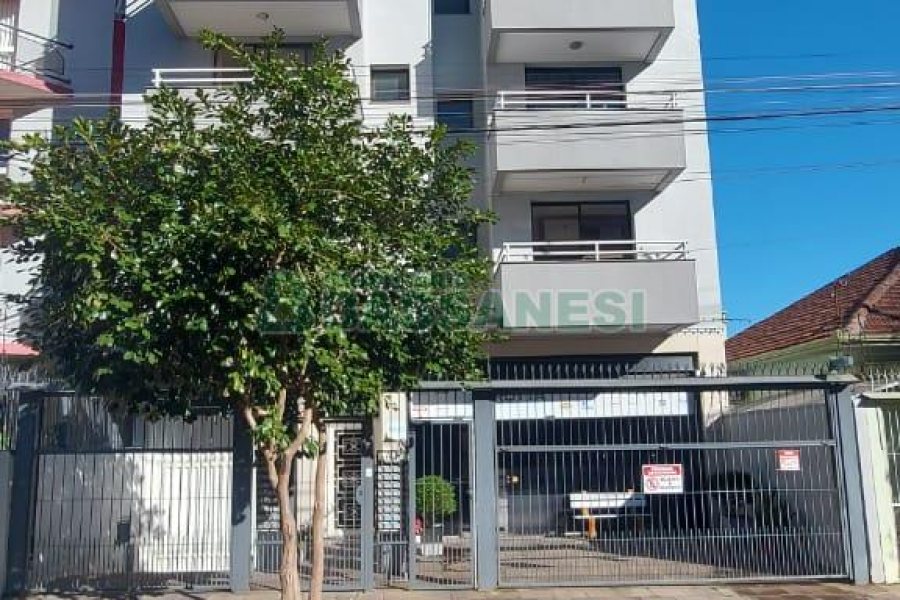 Apto Mobiliado com 48m², 1 dormitório, 1 vaga, no bairro Centro em Caxias do Sul para Alugar