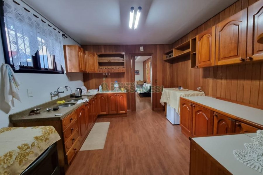 Casa com 263m², no bairro São Pelegrino em Caxias do Sul para Comprar