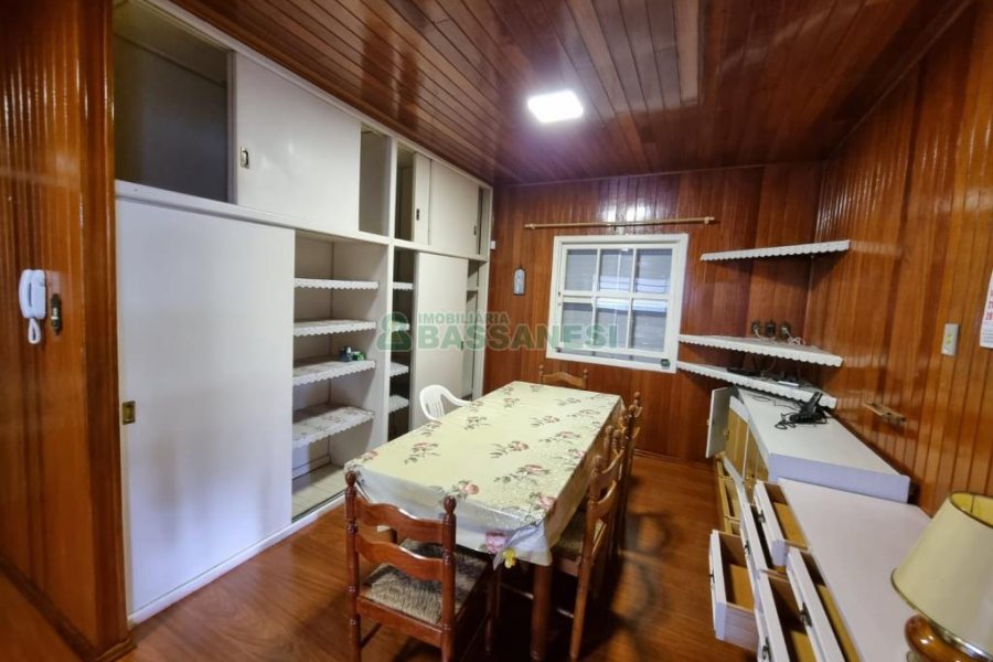 Casa com 263m², no bairro São Pelegrino em Caxias do Sul para Comprar