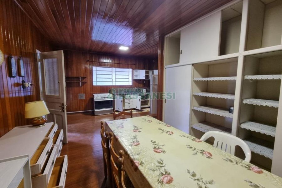 Casa com 263m², no bairro São Pelegrino em Caxias do Sul para Comprar