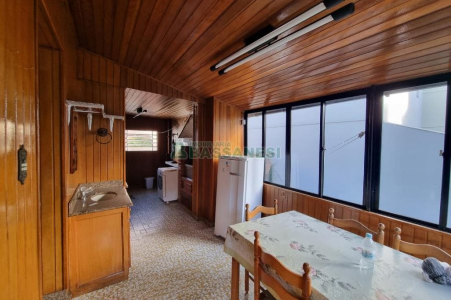 Casa com 263m², no bairro São Pelegrino em Caxias do Sul para Comprar