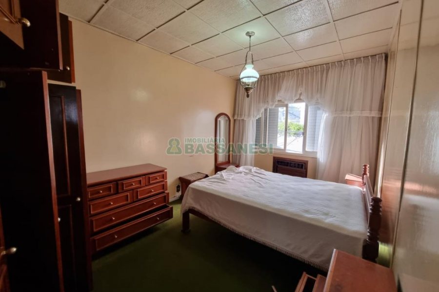 Casa com 263m², no bairro São Pelegrino em Caxias do Sul para Comprar