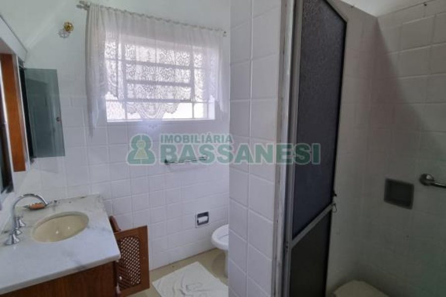 Casa com 263m², no bairro São Pelegrino em Caxias do Sul para Comprar