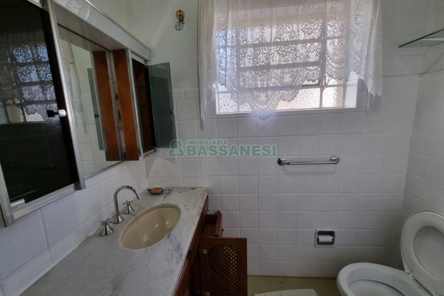 Casa com 263m², no bairro São Pelegrino em Caxias do Sul para Comprar