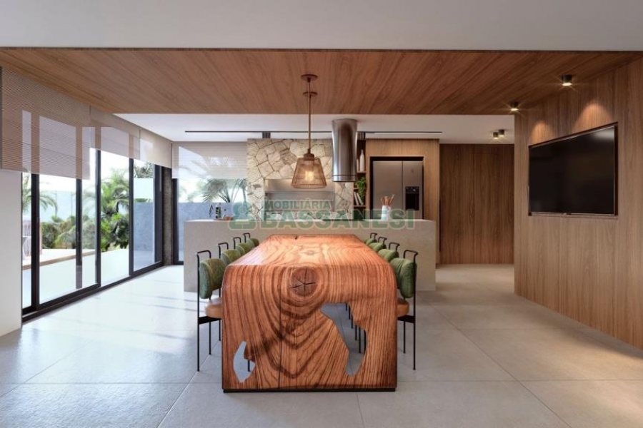 Casa com 369m², 3 dormitórios, 4 vagas, no bairro Interlagos em Caxias do Sul para Comprar