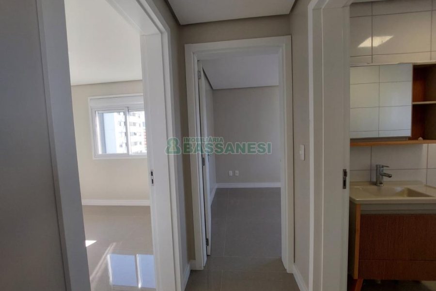 Apartamento com 53m², 2 dormitórios, 1 vaga, no bairro Vila Verde em Caxias do Sul para Comprar