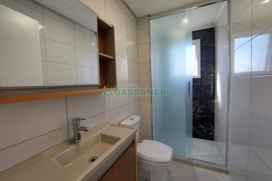 Apartamento com 53m², 2 dormitórios, 1 vaga, no bairro Vila Verde em Caxias do Sul para Comprar