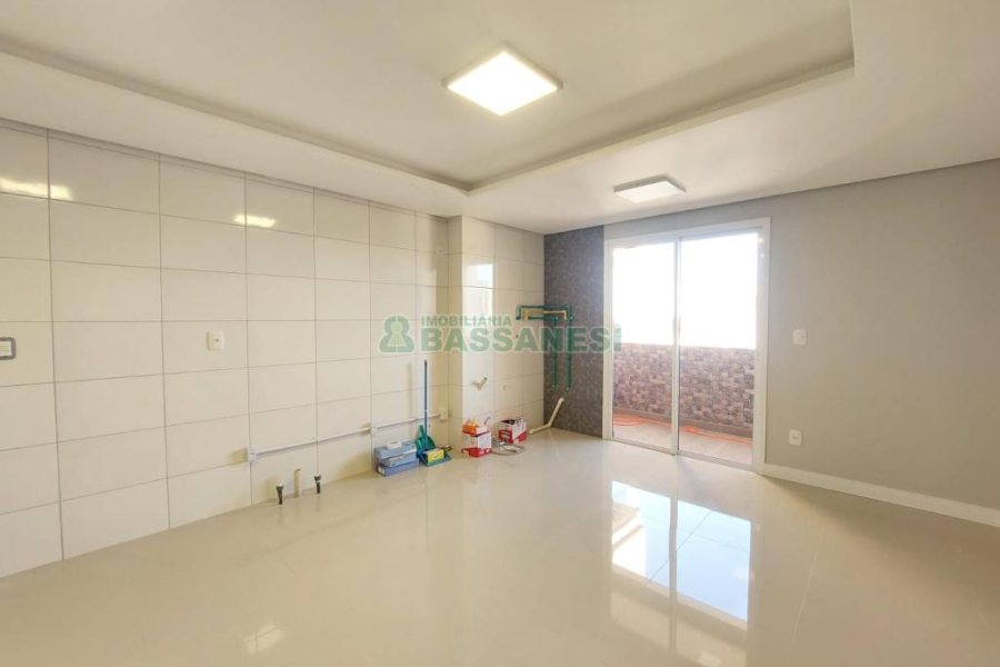 Apartamento com 53m², 2 dormitórios, 1 vaga, no bairro Vila Verde em Caxias do Sul para Comprar