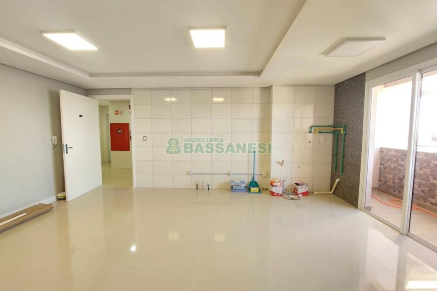 Apartamento com 53m², 2 dormitórios, 1 vaga, no bairro Vila Verde em Caxias do Sul para Comprar