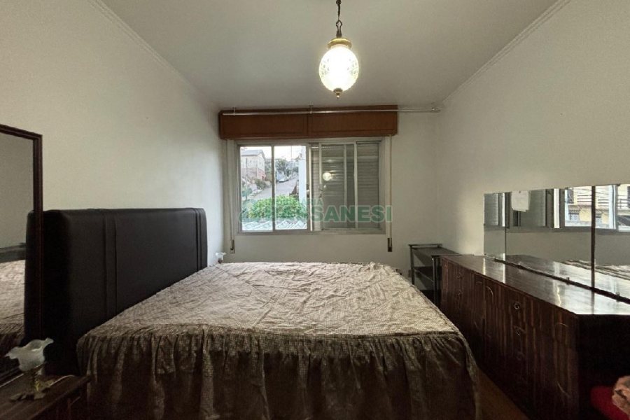 Apto Mobiliado com 136m², 3 dormitórios, 1 vaga, no bairro Exposição em Caxias do Sul para Comprar