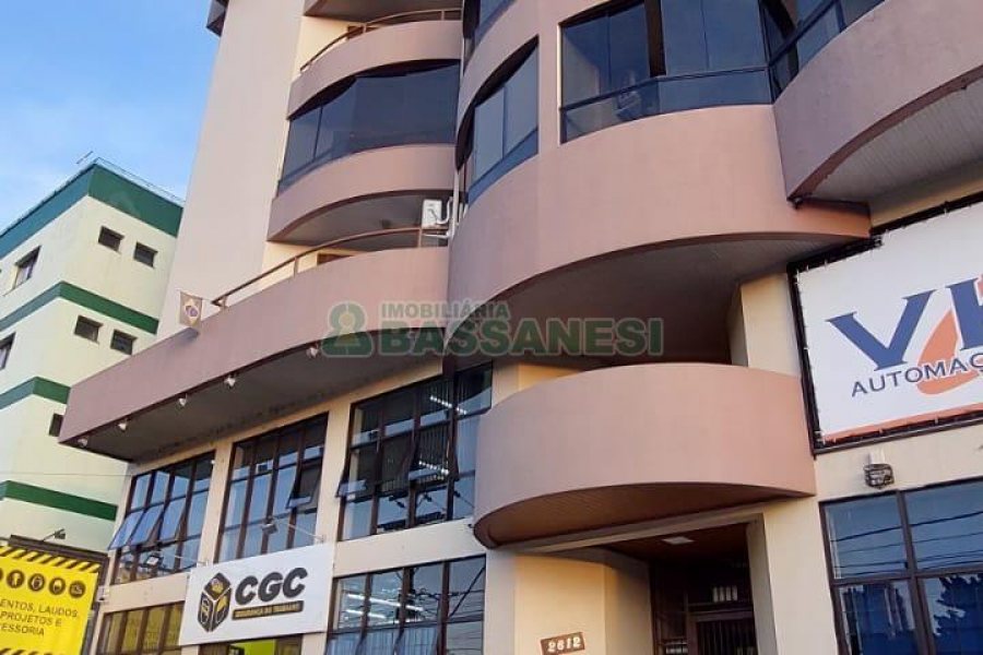 Apartamento com 97m², 3 dormitórios, 1 vaga, no bairro Universitário em Caxias do Sul para Alugar