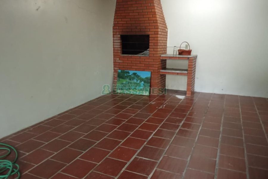 Loja com 120m², 2 vagas, no bairro Vila Verde em Caxias do Sul para Alugar