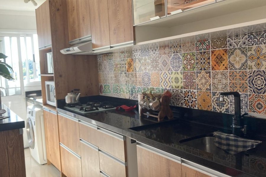 Apartamento com 56m², 2 dormitórios, 1 vaga, no bairro São Luiz em Caxias do Sul para Comprar