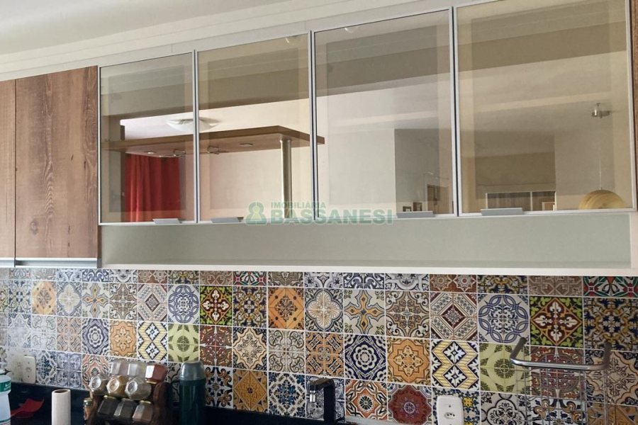 Apartamento com 56m², 2 dormitórios, 1 vaga, no bairro São Luiz em Caxias do Sul para Comprar