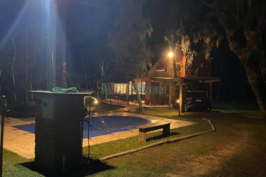 Chácara com 300m², 3 dormitórios, no bairro Apanhador em Caxias do Sul para Comprar