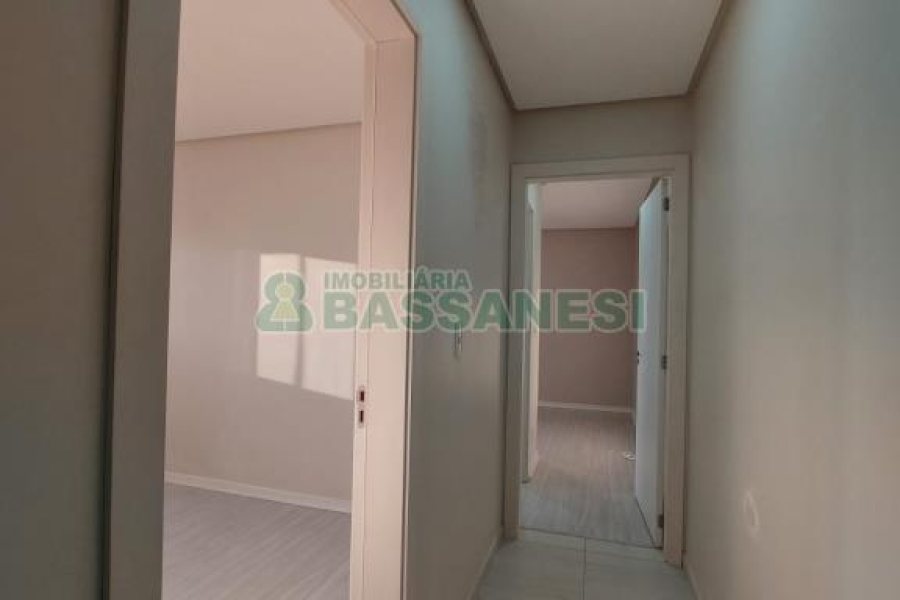 Apartamento com 70m², 2 dormitórios, 2 vagas, no bairro Vila Verde em Caxias do Sul para Alugar