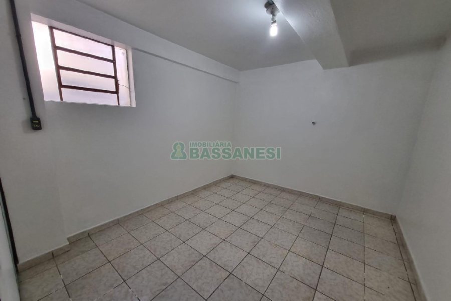 Loja com 75m², no bairro Cruzeiro em Caxias do Sul para Alugar