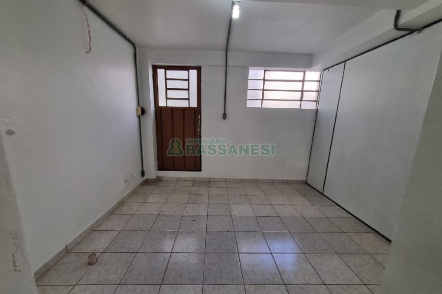 Loja com 75m², no bairro Cruzeiro em Caxias do Sul para Alugar