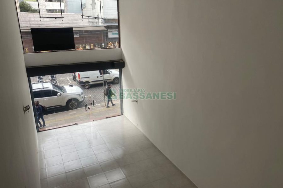 Loja com 140m², no bairro São Pelegrino em Caxias do Sul para Alugar